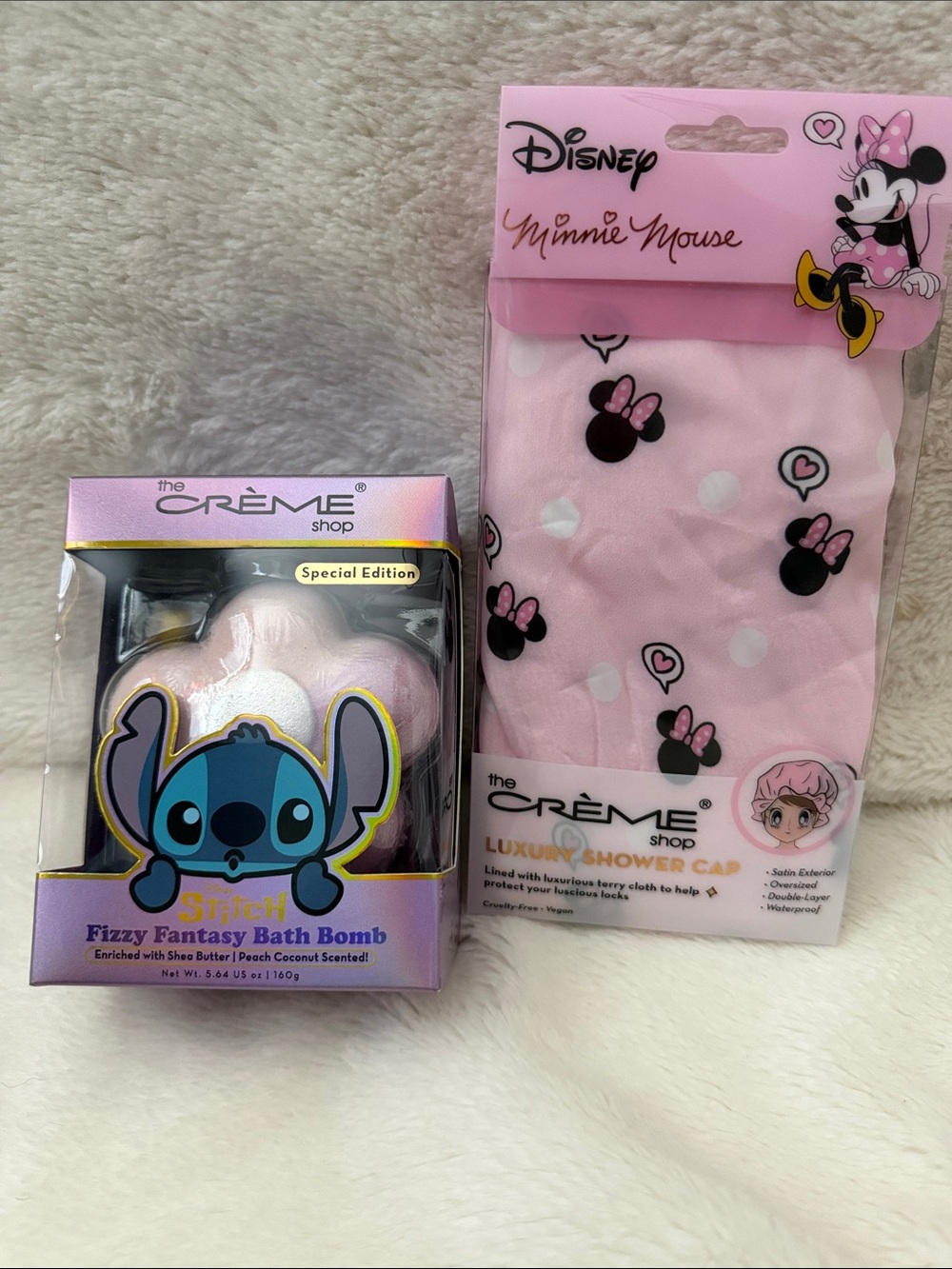 Creme shop bath bundle! Bath bomb and shower cap